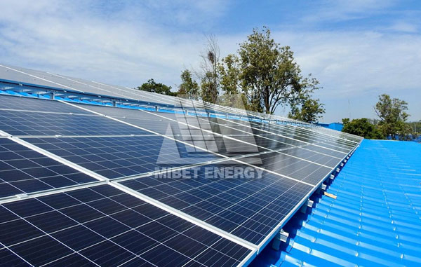 彩鋼瓦屋頂支架系統(tǒng)在施工中有哪些注意事項(xiàng)？